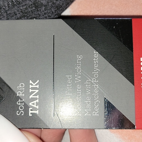 NWT Soft Rib Tank Semi- Fitted Moisture Wicking - Picture 4 of 5